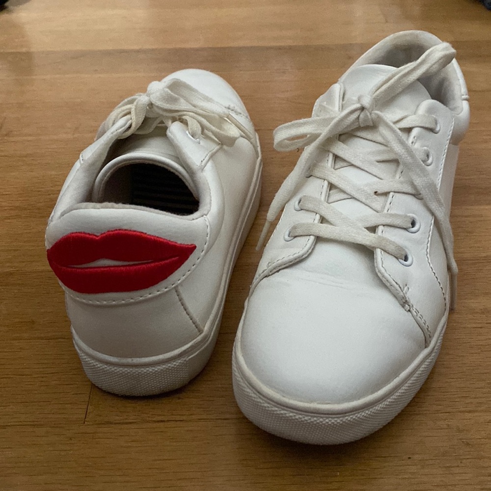 Betsey Johnson Kiss Sneakers